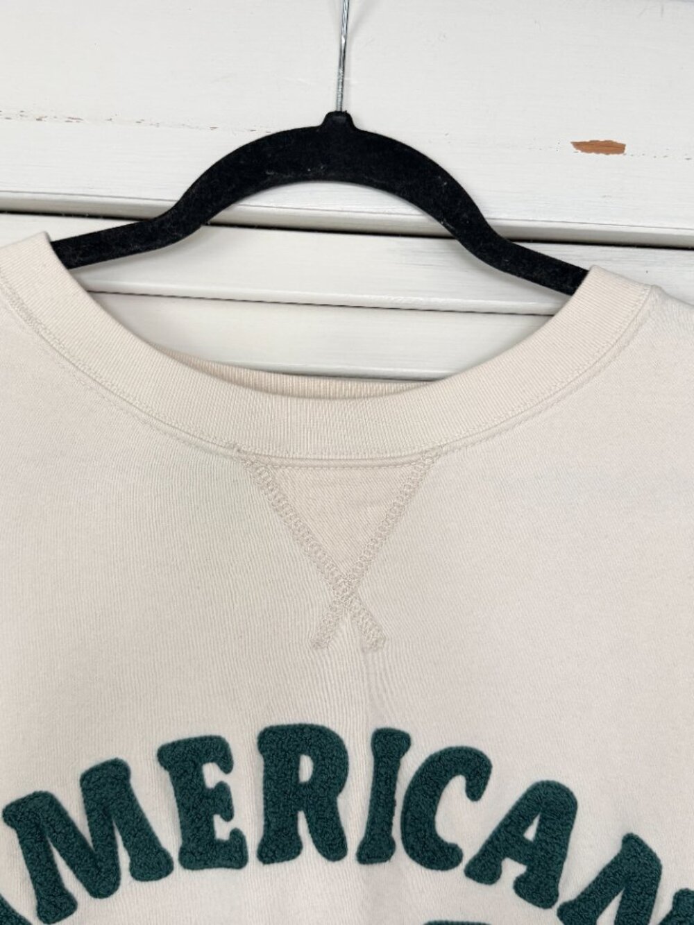 American Eagle White Sweatshirt with Green Fuzzy Lettering Size XXL - Picture 3 of 5